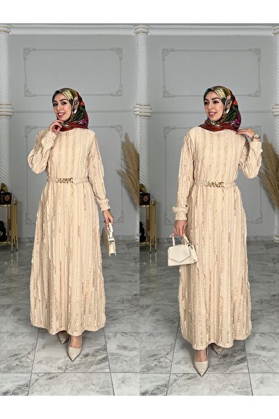 suphan tekstil فستان بتفاصيل سلسلة