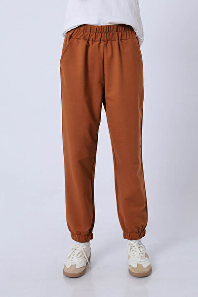 the basics بنطال رياضي قماش قابل للتمدد بأرجل مطاطية