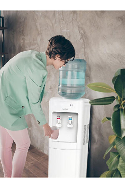 Wbox مبرد مياه دبليو بوكس مع صنبورين - بارد/ساخن - 20 لترًا - أبيض