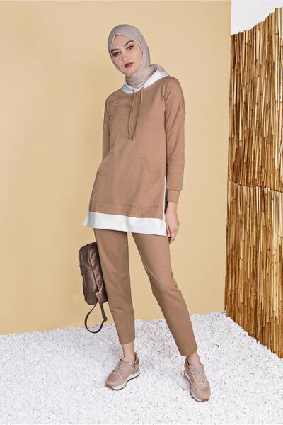TRENDTESETTÜR KADIN KAHVE (CAMEL) KAPÜŞONLU PARÇA DETAYLI İKİLİ PANTOLONLU EŞ...