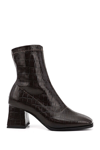 GÖNDERİ(R) حذاء نسائي بني اللون من جلد التمساح مظهر جلدي بكعب سميك قابل للتمدد