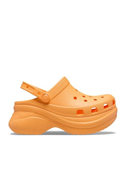 Crocs شبشب نسائي برتقالي مريح للاستخدام اليومي مع شعار العلامة التجارية 206302 -85Q