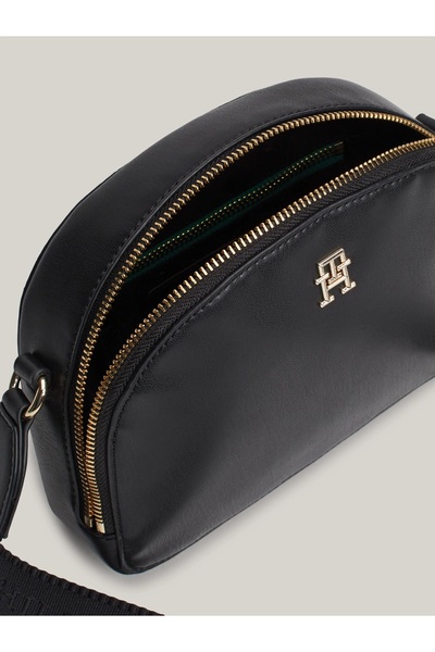 Tommy Hilfiger Women Bags