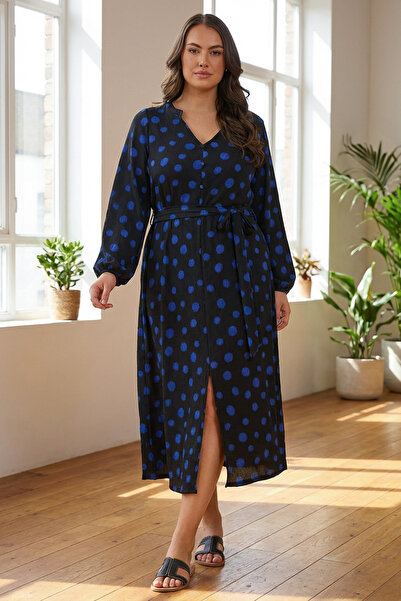 Stil Diva فستان طويل مقاس كبير بأكمام طويلة وياقة على شكل حرف V وحزام منقط 615816