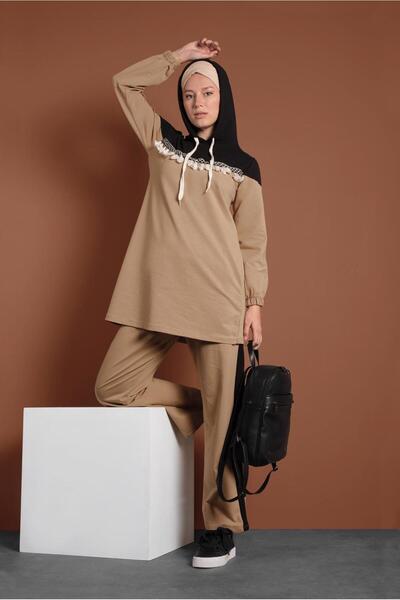 TRENDTESETTÜR KADIN KAHVE (CAMEL-SİYAH) NAKIŞLI PÜSKÜL DETAYLI İKİLİ PANTOLON...