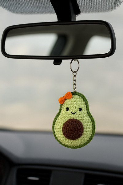 CraftyCorner "El Yapımı Amigurumi Avokado Anahtarlık – Örgü Sevimli Aksesuar,...