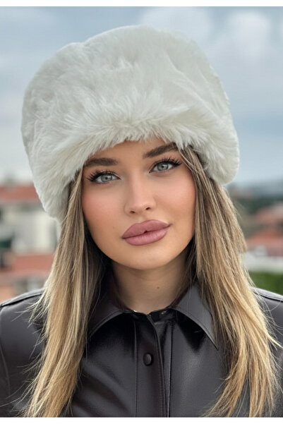 Mollycrush قبعة شتوية نسائية عصرية من الفرو الصناعي الأبيض على الطراز الروسي