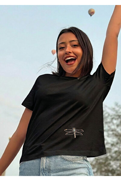 ethra Kadın Yusufçuk Nakış Detaylı Basic Tişört