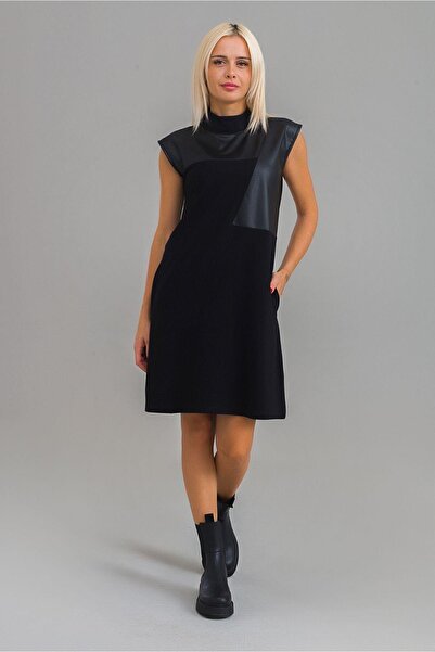 Bold & Young Rochie de buzunar cu guler înalt pentru femei, de culoare neagră, combinată din bumbac și lycra