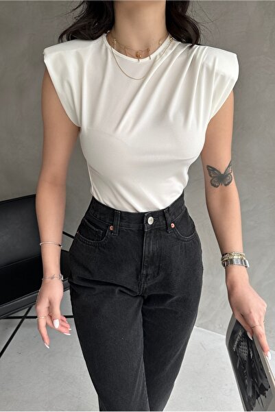 Fav Style Λευκή αμάνικη γυναικεία μπλούζα με λαιμόκοψη με επένδυση