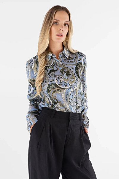 Guess قميص كلاريس نسائي متعدد الألوان ذو قصة مريحة W5BH78W2770-PB0P