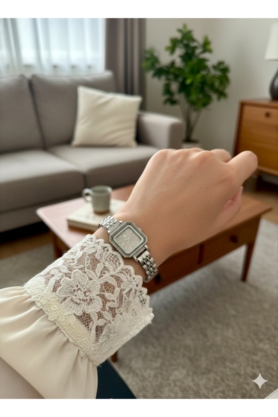 PW POLO WHITE ساعة اليد النسائية