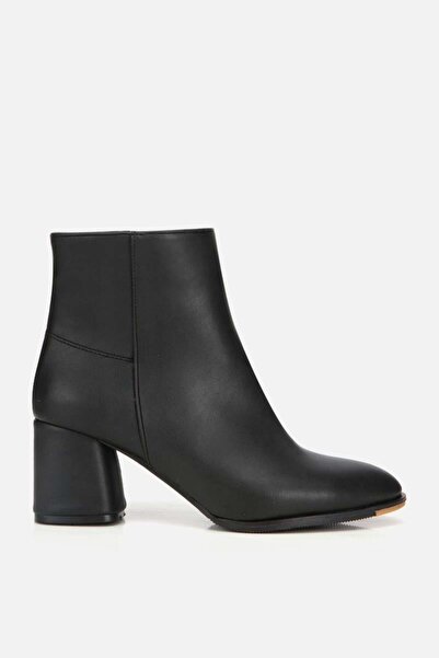 Yaya by Hotiç Kadın Siyah Fermuarlı Kalın Topuklu Bot