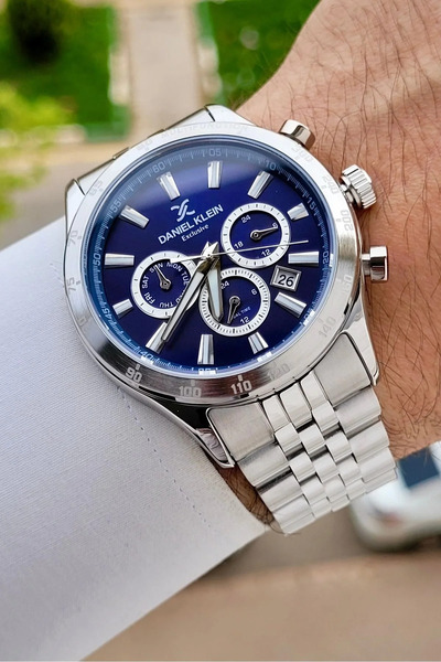 Daniel Klein Active Men's Wristwatch with Navy Blue Dial, Silver Color Band a...