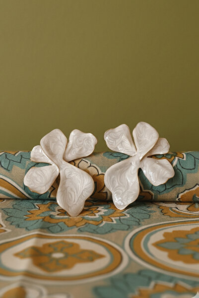 COSİTA Large Leaf Ecru Pearlescent Zr Earrings 7 cm