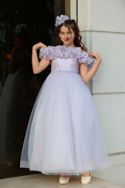 MİSS RAİN Firfir Long Girls' Evening Dress with Drawsting Detail at the Waist and Pearl Accessories