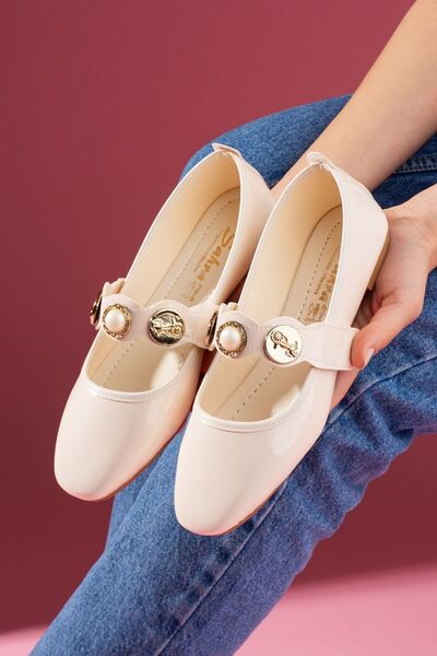 FUGA MODA Balerini Milena din piele lacuita bej cu perle si banda accesorii c...