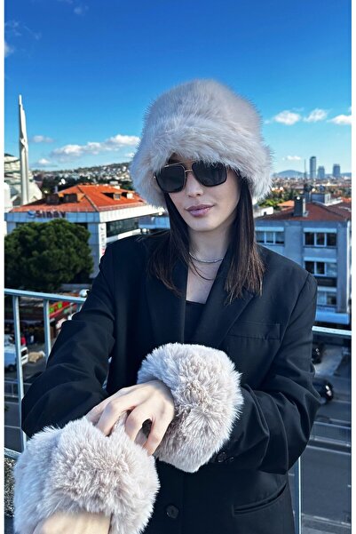 Mollycrush Plush Fur Hat and Bracelet Set |   Winter Warmth