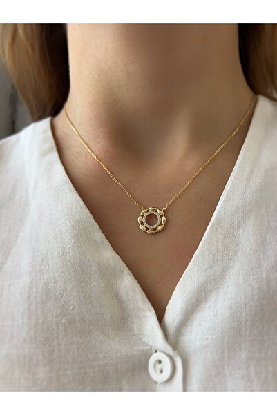 ToffyStore Vip Oval Flower Necklace