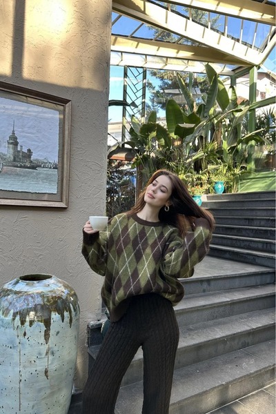 ÖZKURTOĞLU COLLECTİON سترة تريكو نسائية منقوشة باللون الأخضر والبني