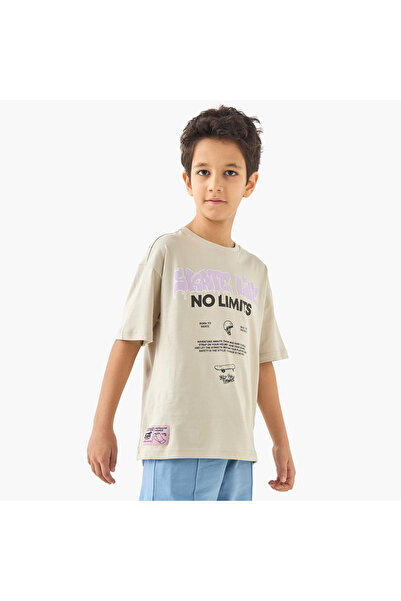 Juniors تي شيرت بطبعة طباعية ورقبة دائرية وأكمام قصيرة