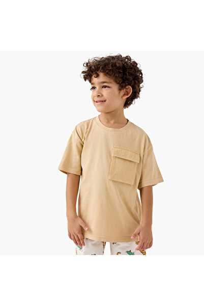 Juniors Solid T-shirt with Short Sleeves and Flap Pocket