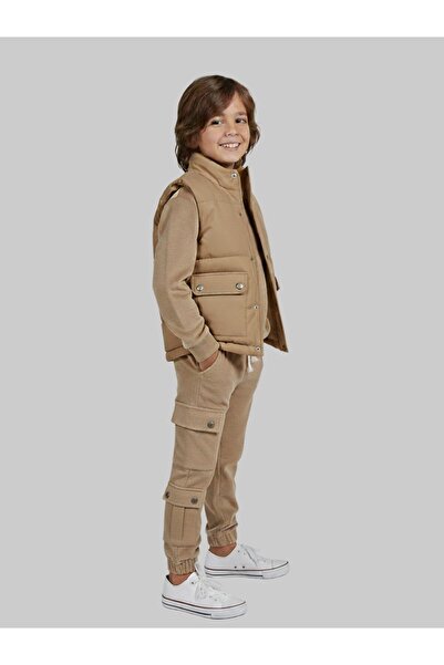 GIOMANI Stylish velvet winter suit for boys, specially designed to provide comfort and elegance in cold weather.