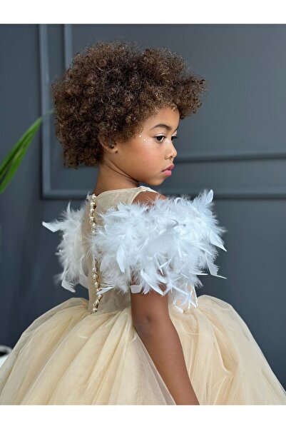 FKB FOR KIDS BABY فستان للفتيات بتصميم أنيق بلون بيج مع تفاصيل من الريش