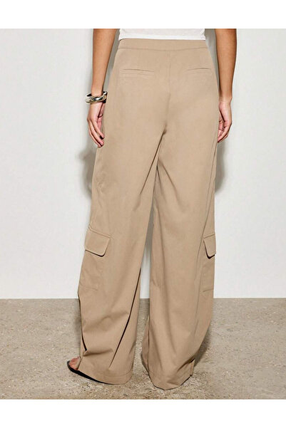 Sheya Shein pants, beige