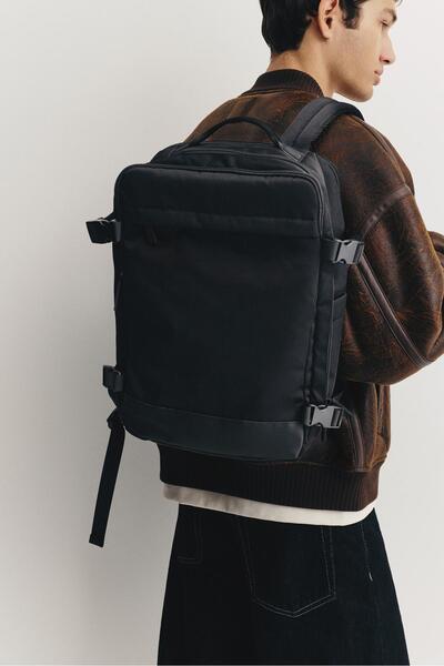 Pull & Bear Seyahat sırt çantası