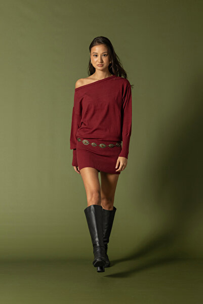 Nisan فستان ريبانا قصير بقصة غير متماثلة