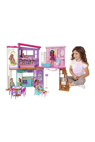 Barbie Tatil Evi Oyun Seti HCD50