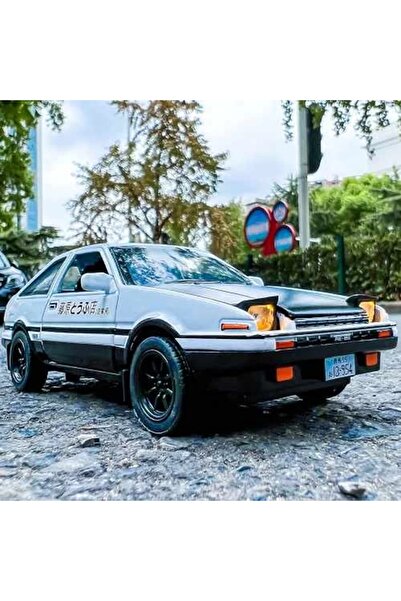 1way لعبه سياره تويوتا toyota بيضاء