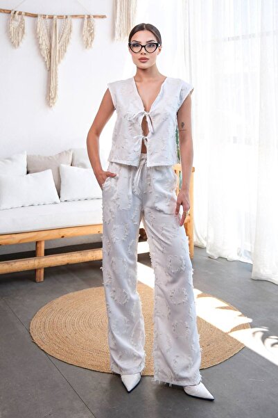 Trend Alaçatı Stili Women's Ecru Tasseled Lace-Up Detailed Blouse and Pants S...