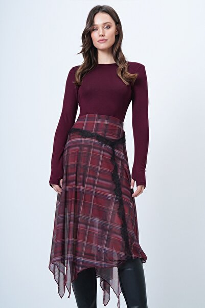 Trend Alaçatı Stili Kadın Bordo Parmak Detaylı Bisiklet Yaka Basic Bluz Vs01558