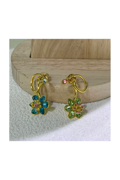 Toz Vintage Adelora Flower Pattern Crystal Vintage Retro Earrings