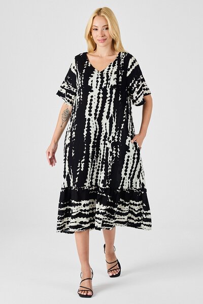 Trend Alaçatı Stili Γυναικεία μαύρη φούστα με μοτίβο μπατίκ με λαιμόκοψη V με...