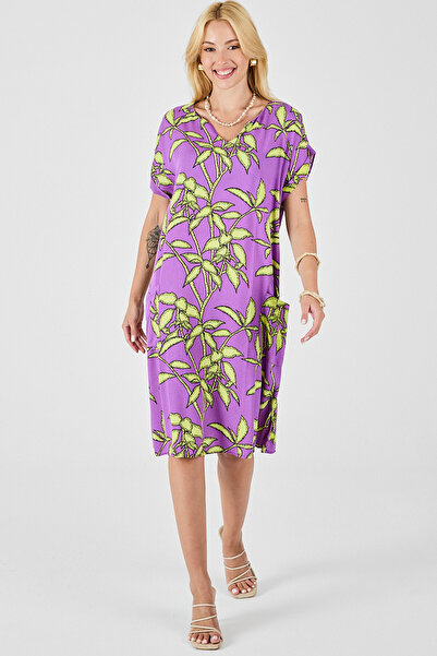 Trend Alaçatı Stili Women's Lilac Tropical Patterned V-Neck Oversize Midi Dress Vs00826