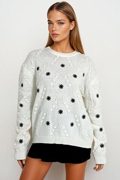 Trend Alaçatı Stili Women's Ecru Embroidered Knitwear Sweater Prm1176