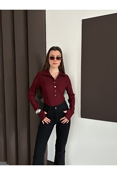 LE CARAMBOLE Women's Burgundy Snap-Front Blouse