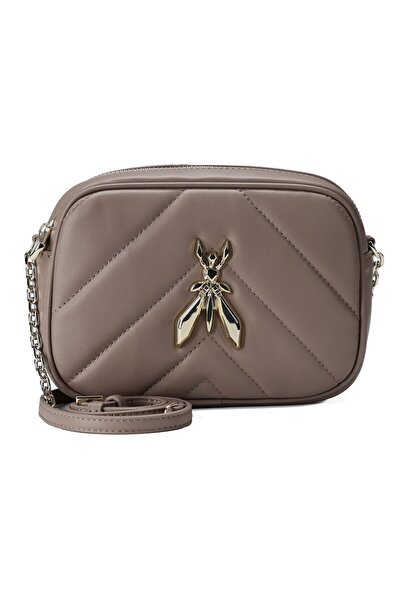 Patrizia Pepe Fly gepolsterte Umhängetasche Leder 19,5 cm