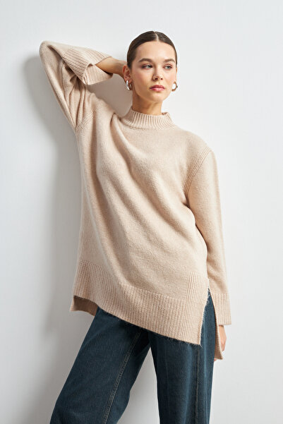 Ladima Women's Cream Turtleneck Soft Textured Basic Sweater