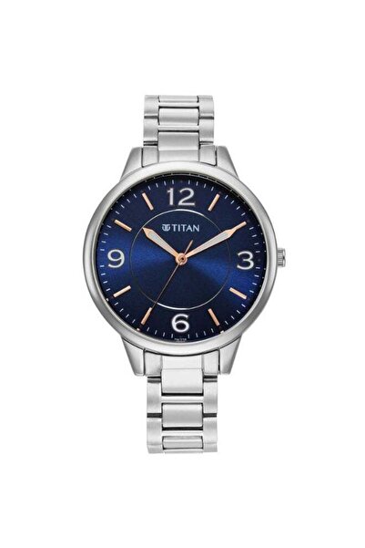 Titan ساعة تريندسيترز النسائية 2617SM03 - مينا أزرق، سوار من الفولاذ المقاوم ...