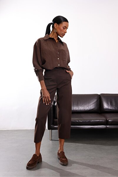 5in1Canpolat Pantaloni din material textil Brown Carrot croială 9957