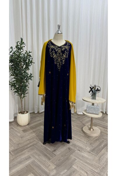 Farah Fashion جلابية فاخرة بتصميم أنثوي راقٍ تجمع بين الأصالة واللمسة العصرية