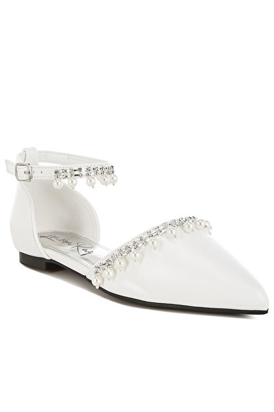 london Rag صندل نسائي مسطح أبيض اللون مزين بأحجار الراين واللؤلؤ، مزود بحزام ...