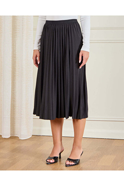 REDTAG تنورة سوداء مطوي