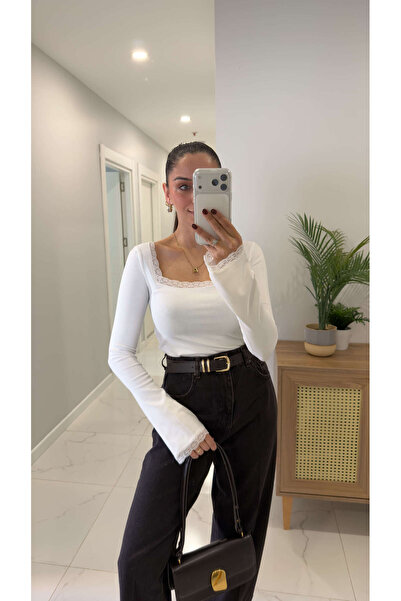 BİRCANÇİL Yorsen Light Ecru Lace Overlay Blouse