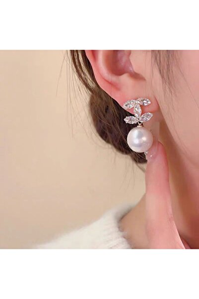 Choice أقراط جديدة مرصعة باللؤلؤ على شكل حرف C مزدوج للنساء، مجوهرات فاخرة بتصميم فريد وأنيق.