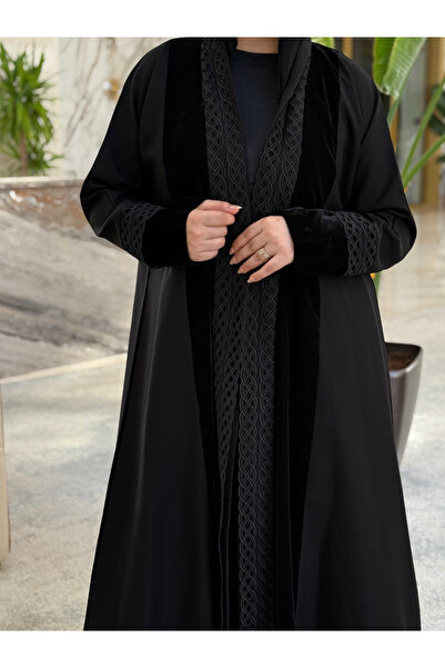 thaayira عباية سوداء مطرزة فاخرة للنساء – قصة واسعة أنيقة للمناسبات